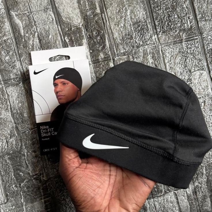 Bonnet personnalisé ou non personnalisé 